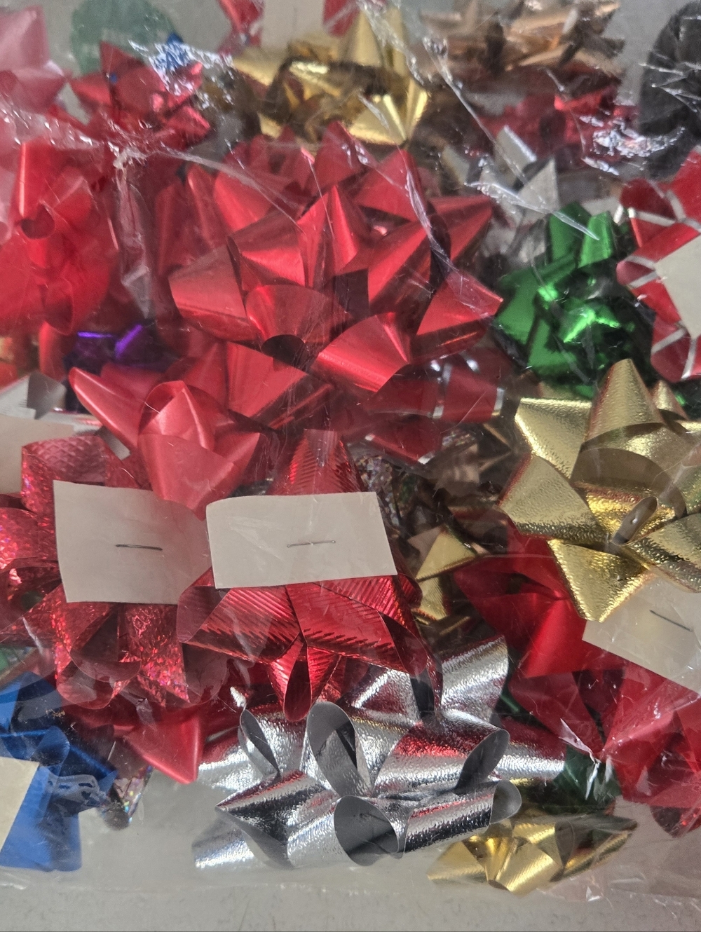 Gift Wrapping Bows And Ribbons Lot - Picture 2 of 5